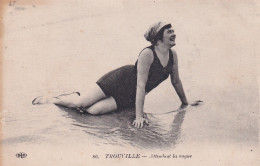 BAIGNEUSE(TROUVILLE) - Natation