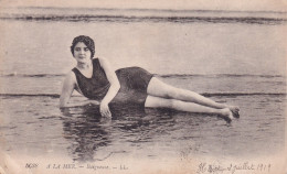 BAIGNEUSE - Natation