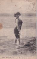 BAIGNEUSE(BERCK PLAGE) - Schwimmen