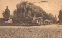 PAYS BAS - MAASTRICHT - Standbeeld Als Souvenir Der Fransche Vluchtelingen - Carte Postale Ancienne - Maastricht