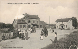 60 - CREVECOEUR LE GRAND - S18568 - La Gare - En L'état Gendarme - Crevecoeur Le Grand