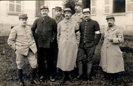 Carte Photo 1916 Militaires , Brassard Infirmier , Croix Rouge à Lourdes En 1910 - Uniformes