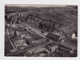 LES EYZIES-DE-TAYAC    24  DORDOGNE PERIGORD  VUE AERIENNE     LA GARE - Les Eyzies