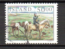 Islande Y&T  N° 832  Mi N° 879 * Oblitéré - Used Stamps