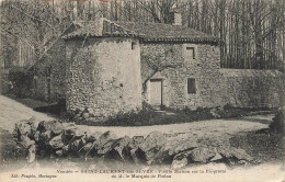 St Laurent Sur Sèvre * Vieille Maison Sur La Propriété De M Le Marquis De Piolan - Autres & Non Classés