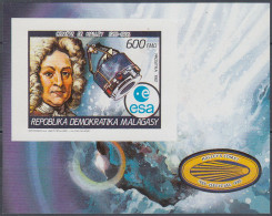 MADAGASCAR 1987, SPACE, HALLEY'S COMET, IMPERFORATE MNH BLOCK With GOOD QUALITY, *** - Madagascar (1960-...)