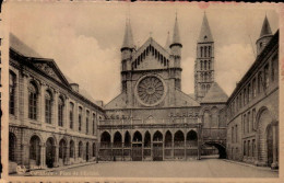 Tournai Cathédrale  Place De L'Evêché - Doornik