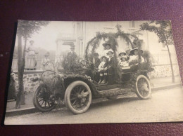 Belle Photo Carte Famille En Automobile Voiture Fleuri Féte Du 15 Aôut . Bourbon L'archambaud - Bourbon L'Archambault