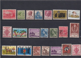 Lot De Vieux Timbres Oblitérés D'Australie De  Années Diverses N° - Collections