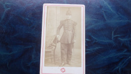 Photo CDV 1874  SHAKO Militaire Ceinturon Uniforme  SabrePAR GONTRAN AIX EN PROVENCE - War, Military