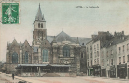 Laval * Place Et La Cathédrale * Les Halles * Coiffeur - Laval