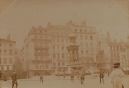 Lyon * 1908 * Place * Photo Ancienne 8.8x6.4cm - Autres & Non Classés