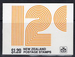 New Zealand 1978-79 Maori Artefacts - $1.20 Booklet Complete (SG SB32) - Dienstmarken