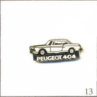 Pin's Automobile - Peugeot / Modèle 404 Coupé (1962-68). Estampillé Hélium. Zamac. T964-13 - Peugeot