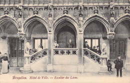 BELGIQUE - BRUXELLES - Hôtel De Ville - Escalier Des Lions - Carte Postale Ancienne - Autres & Non Classés