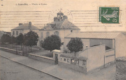 Leuville          91         Mairie Et Ecole         (voir Scan) - Autres & Non Classés