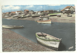 17/CPSM - La Tremblade Sur Mer - Le Port Ostréicole Et Le Chenal - La Tremblade