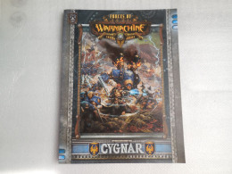 LIVRE CYGNAR COURAGE AND HONOR FORCES OF WARMACHINE EN ANGLAIS..REF.EB/06 - Palour Games