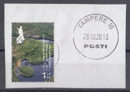 FINLAND 2237,used,cut On Paper - Used Stamps