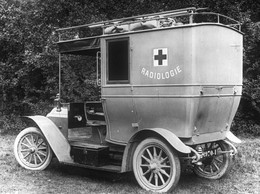 Voiture Radiologique Massiot Service De Santé Militaire De L'armée Française Et De La Croix-Rouge - Petite Curie (Photo - Auto's