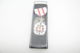 Militaria - MEDAL : Order Of The Belgian Red Cross Medal Medaille Tweede Klasse - Silver Plated - Belgium - Other & Unclassified