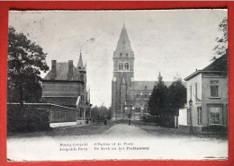 1921 - LEOPOLDSBURG - DE KERK EN HET POSTKANTOOR - Leopoldsburg