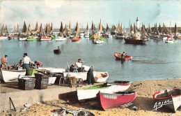 Ile D'oléron * Le Port De La Cotinière * Bateaux * Phare Jetée - Ile D'Oléron