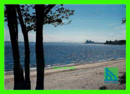 TROIS-RIVIÈRES, QUÉBEC - LA PLAGE DE L'ÎLE SAINT-QUENTIN - ÉTÉ 1989 - - Trois-Rivières