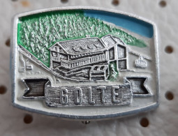 Golte Mountain Lodge Ski Resort  Alpinism, Mountaineering Slovenia Pin - Alpinisme