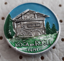 ROGLA 1481m  Mountain Lodge Ski Resort  Alpinism, Mountaineering Slovenia Pin - Alpinismo, Escalada