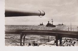 FRENCH NAVY PATROLLING THE SEA  NO VG - Pétroliers