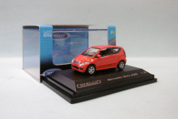 Welly - MERCEDES BENZ A200 Rouge BO HO 1/87 - Baanvoertuigen