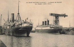 St Nazaire * Au Bassin De Penhoët * Bateau Cargo LE CASSEL Et LE PARIS * Grue - Saint Nazaire