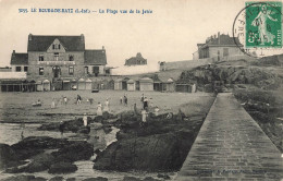 Le Bourg De Batz * La Plage Vue De La Jetée * Cabines De Bain - Batz-sur-Mer (Bourg De B.)