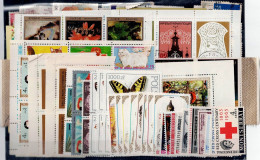 LOT OF 204 STAMPS MINT+USED +16 BLOCKS MI- 85 EURO VF!! - Collections (sans Albums)