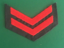 Corporal - LPM 1 Grade De Caporal US -- écusson Tissu Brodé Galon De Bras Grade-Militaire Militaria Patch à Coudre - Patches