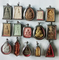 SET OF 15 THAI BUDDHIST BLESSED MEDALLION CLAY AMULETS - Países