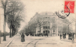 St Nazaire * La Douane Et Le Boulevard Leferme - Saint Nazaire