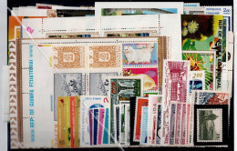 LOT OF 214 STAMPS MINT+USED +16 BLOCKS MI-90 EURO VF!! - Collections (sans Albums)