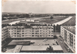 CPSM De SOISSY Sous MONTMORENCY - Immeuble De L'Avenue Kellerman,derrière Le Champ De Courses D'ENGHIEN. - Soisy-sous-Montmorency