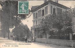 Yerres           91         Hôtel Des Camaldules           (voir Scan) - Yerres