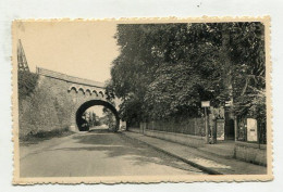 AK 143453 BELGIUM - Beauring - Le Viaduc Et Le Lieu Des Apparition - Beauraing