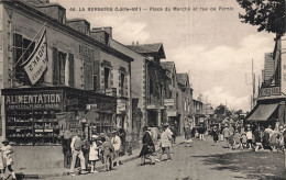 La Bernerie * La Place Du Marché Et Rue De Pornic * Commerce Magasin Bazar - La Bernerie-en-Retz