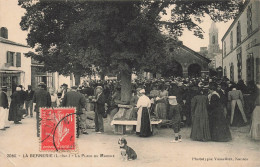 La Bernerie * La Place Du Marché * Foire Marchands - La Bernerie-en-Retz