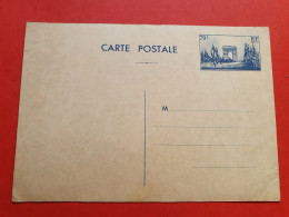 Entier Postal Type Arc De Triomphe, Non Circulé - Réf 1306 - Standard Postcards & Stamped On Demand (before 1995)