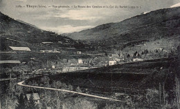 38 , Cpa  THEYS , 2269 , Vue Générale , La Route Des Combes Et Le Col Du Bariot (02085.M.23)) - Theys