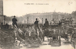 FRANCE - 14 Juillet 1919 - En Attendant Le Défilé- Chars - Canons - Militaires - Carte Postale Ancienne - Autres & Non Classés