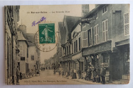 Bar Sur Seine - La Grande Rue - Commerce Douge - Bouvin Moto Naphta - Attention Carte Molle Et En Partie Décollée - Bar-sur-Seine