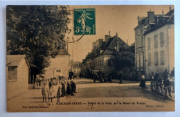 Bar Sur Seine - Entrée De La Ville Par La Route De Troyes - Auto, Voiture Décapotable - Bar-sur-Seine