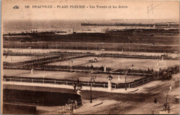 TENNIS - Deauville - Les Tennis Et Les Jetées - Tenis